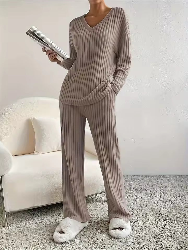 LÁVINE™ Cozy Ribbed Knit Two-Piece Lounge Set