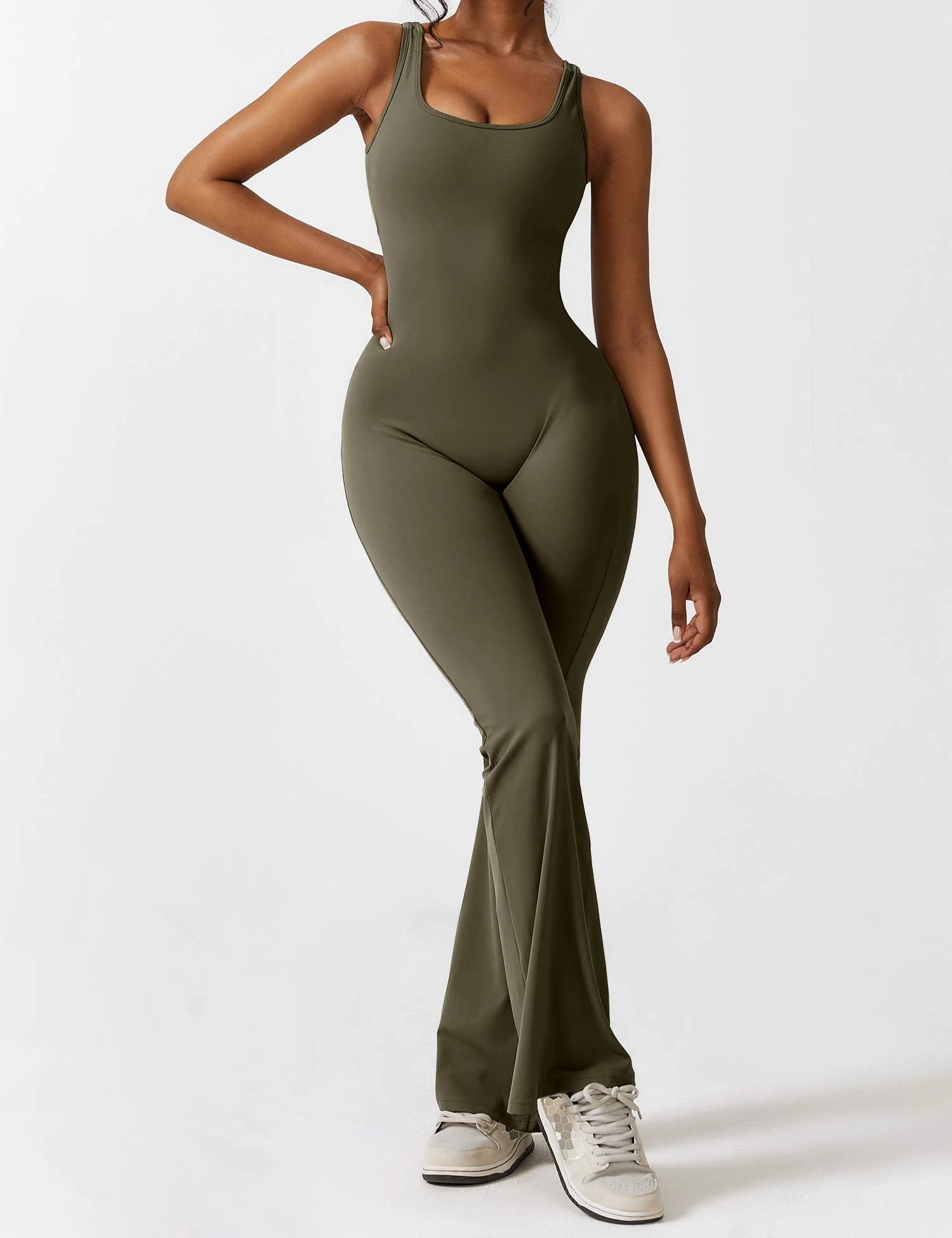 Flairé™ V-Back Scrunch Gym Set