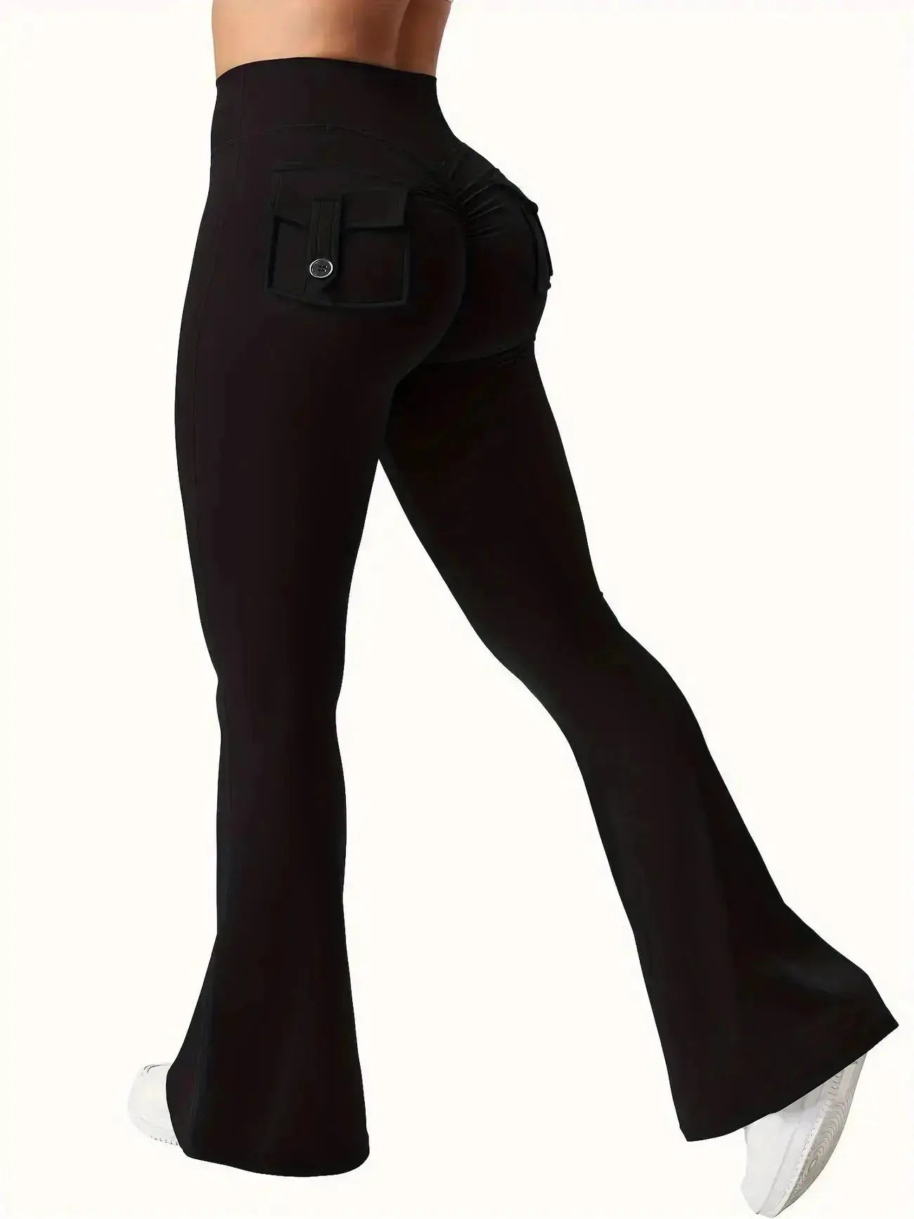 Flairé™ 30-inch high-waisted flare leggings with pockets, designed for yoga and athleisure, showing the stylish flared leg style.