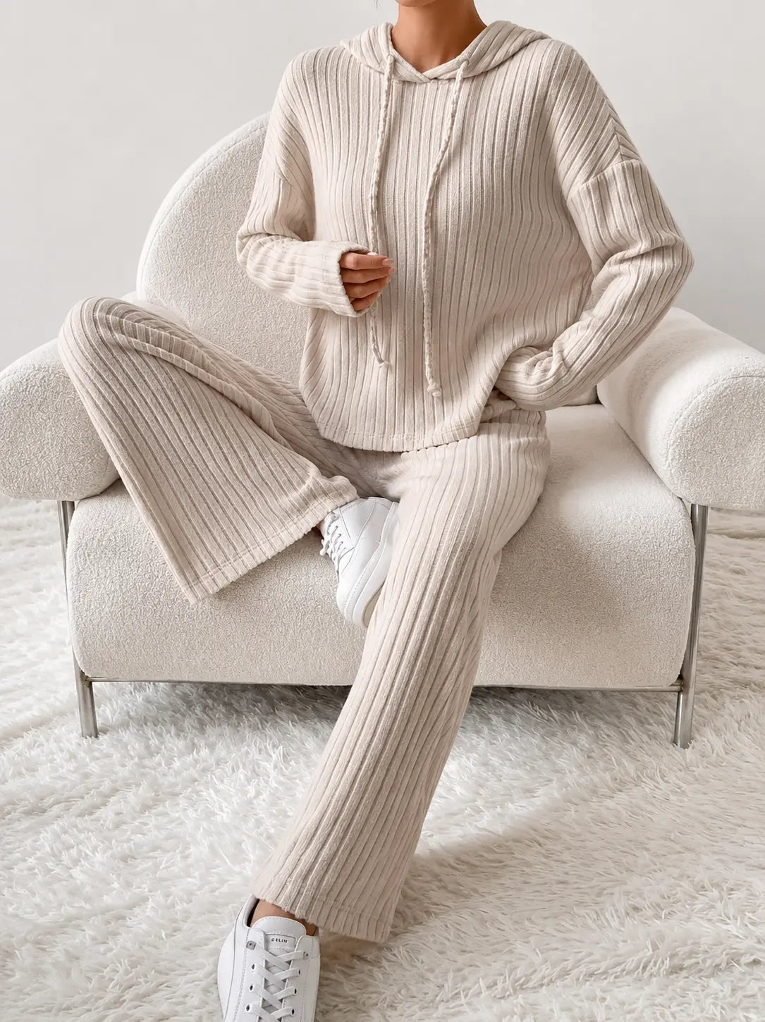 LÁVINE™ Hooded Loungewear Set for Women – 2 Piece Outfit LÁVINE™