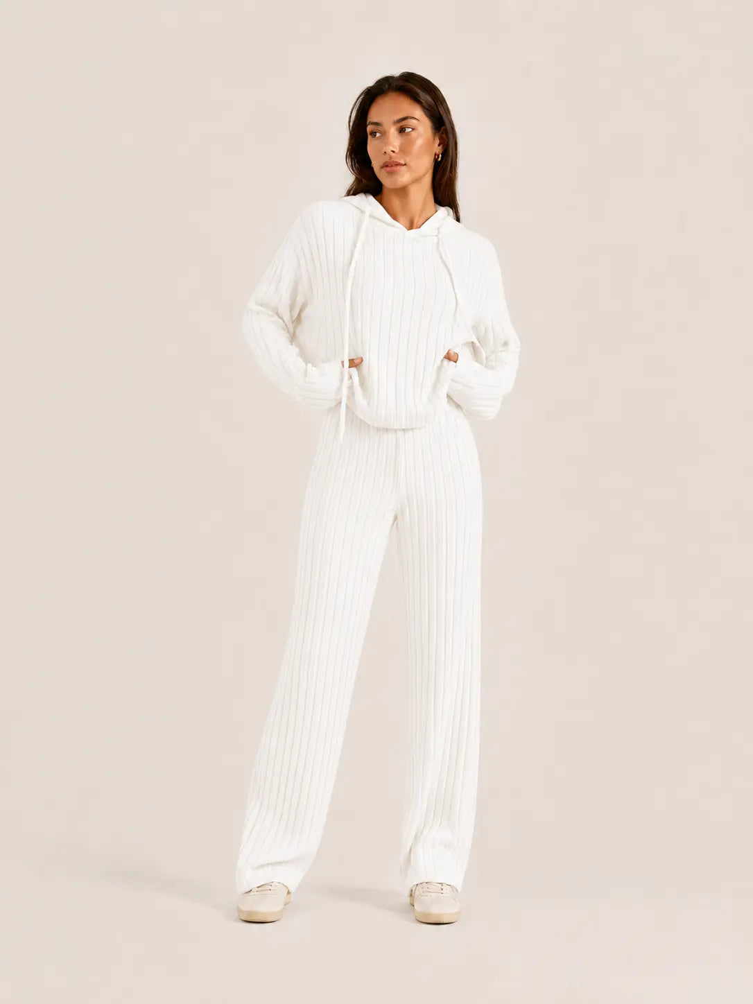 LÁVINE™ Hooded Loungewear Set for Women – 2 Piece Outfit LÁVINE™