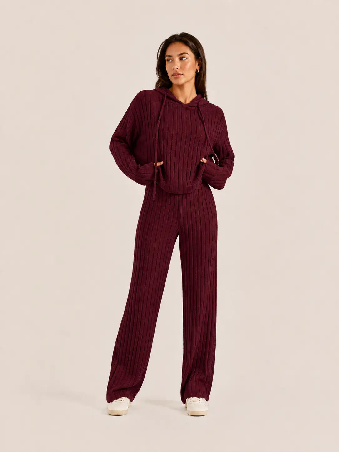 LÁVINE™ Hooded Loungewear Set for Women – 2 Piece Outfit LÁVINE™