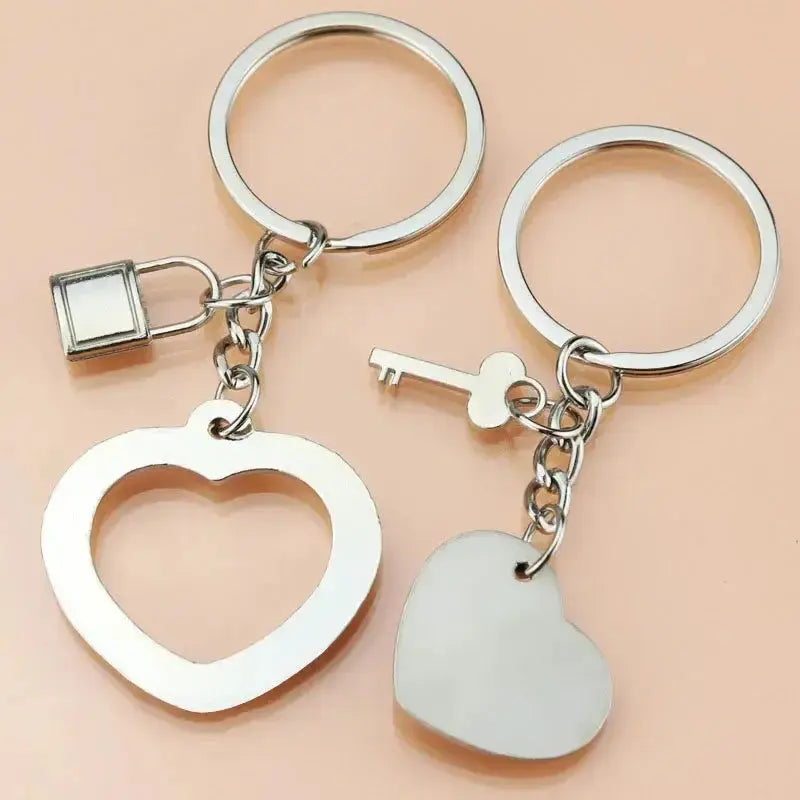Hypes Inventory love couple keychain pendant with heart design, ideal for Valentine's Day or special occasions, small gift accessory
