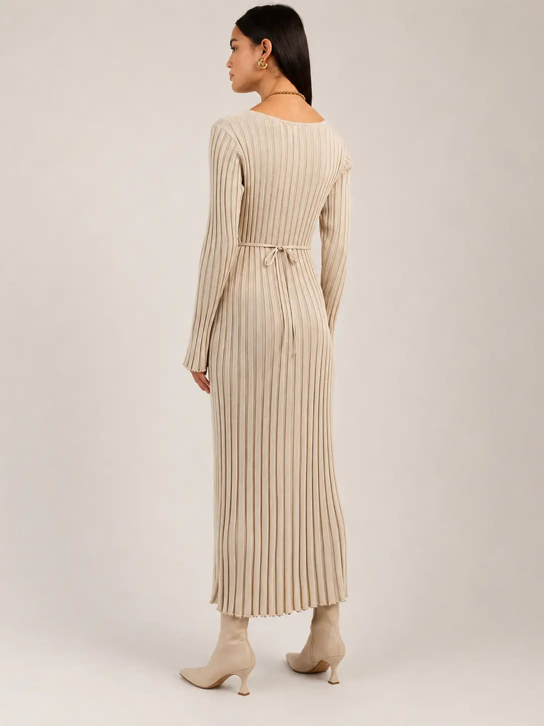 Personalized Knitted Dress for Women |  LÁVINE™ Hypes Inventory