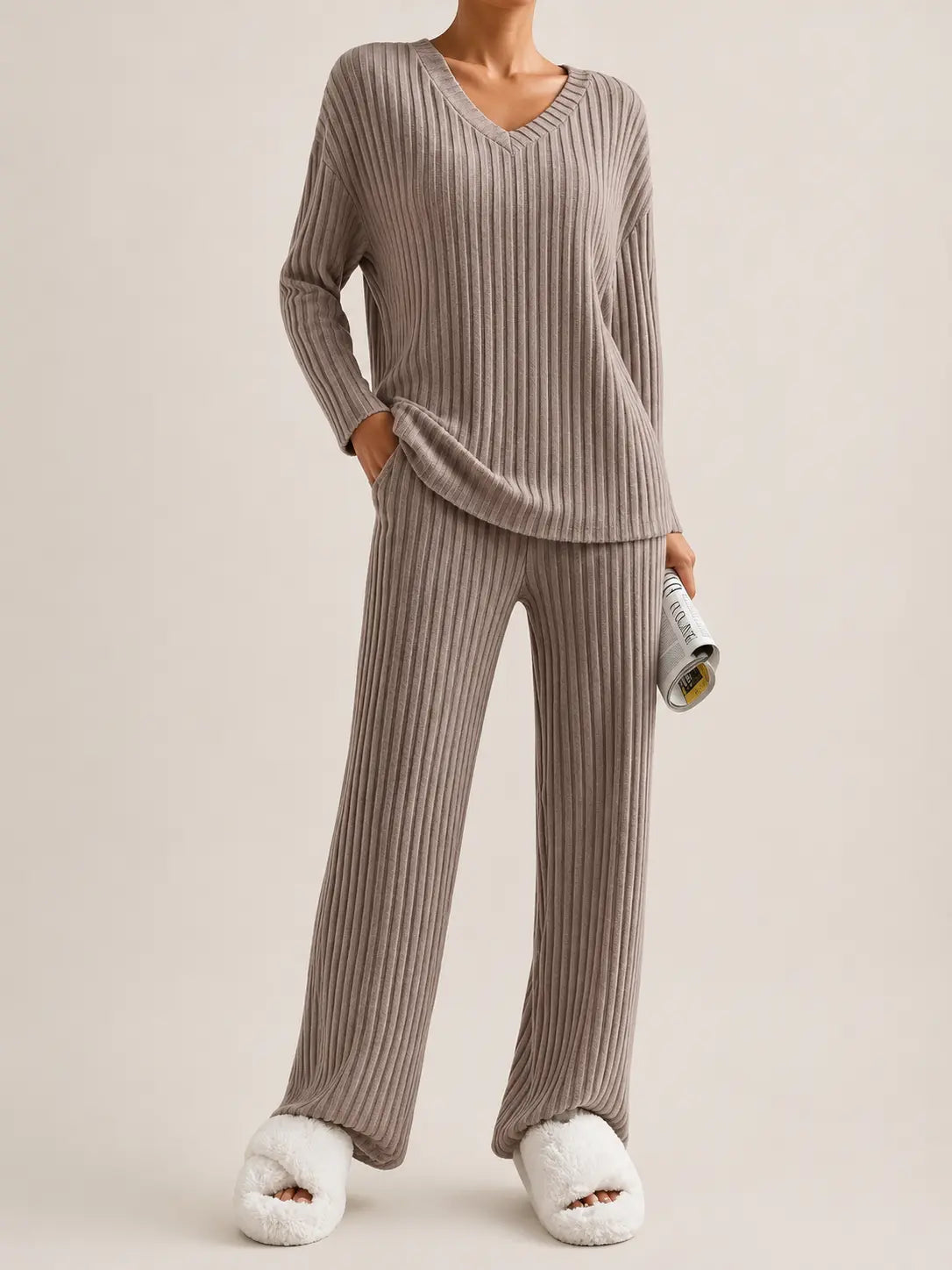 Ribbed Knit Lounge Set – LÁVINE™ Cozy Two-Piece Outfit for Women LÁVINE™