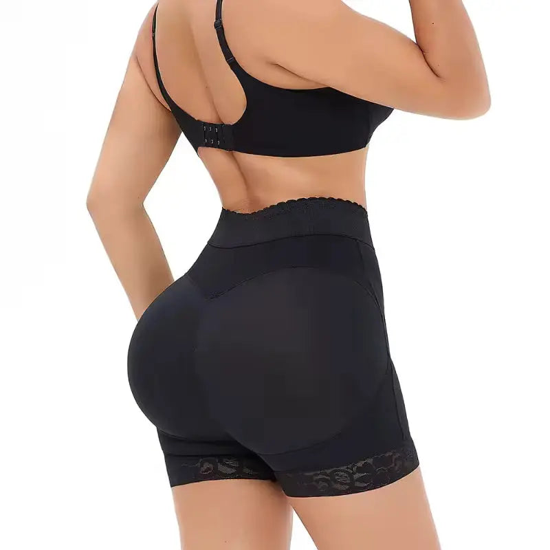 Hypes Inventory Curve Confidence Plus Size Shapewear with tummy control, body shaper for women in size S to 6XL, shown on a model.
