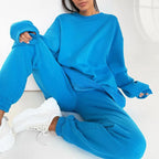 Cozy Two-Piece Fleece Set for Women | Soft Lounge Sweater & Sweatpants