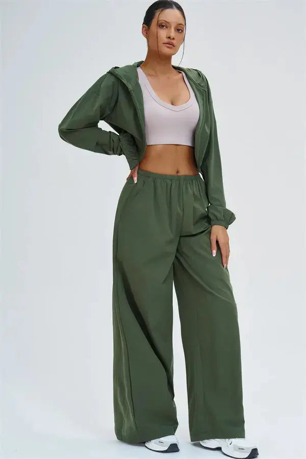 The Svelte UV protection Crop Hoodie Sweatpants 2-Piece Set Fitglutes Activewear Gymwear Sportswear & Workout Clothes