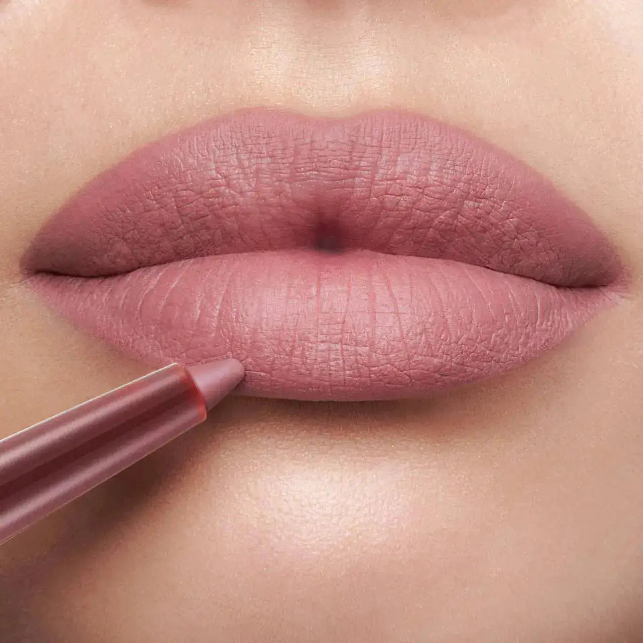 Hypes Inventory waterproof lip liner pencil by PHOFAY, long-lasting lip makeup with precise application and smooth texture.