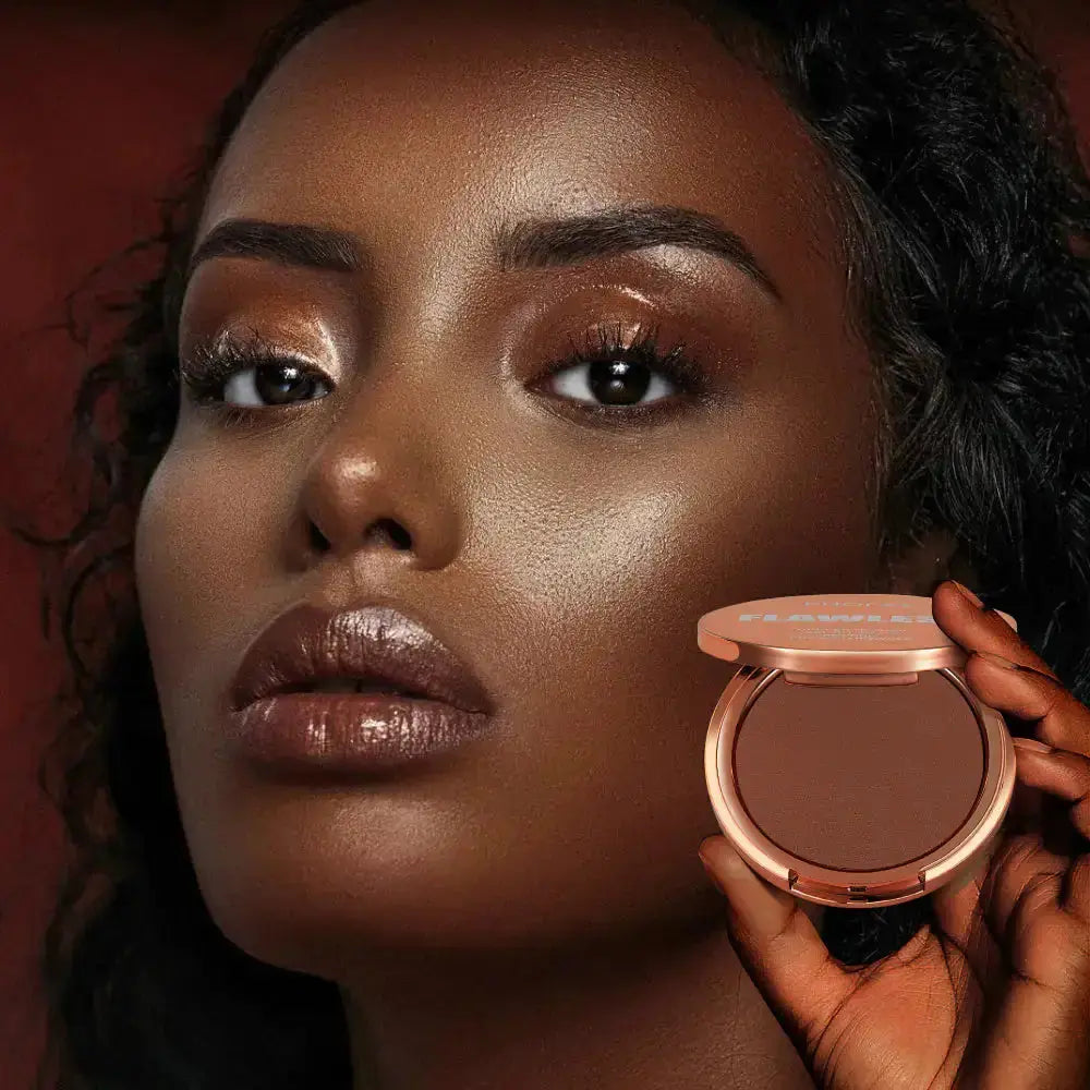 Hypes Inventory PHOFAY Matte Setting Pressed Powder in compact form, showcasing smooth, matte finish for a flawless makeup look.