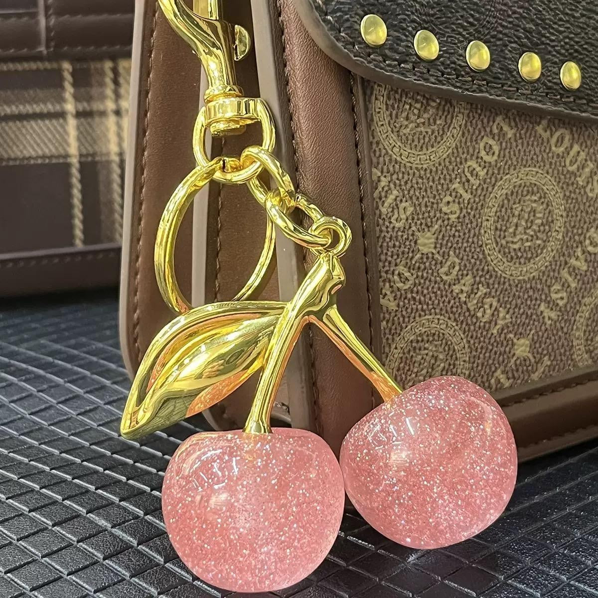 Keychain Cherry Bag Charms Purse，Key Chains Women Cute /Red Apple