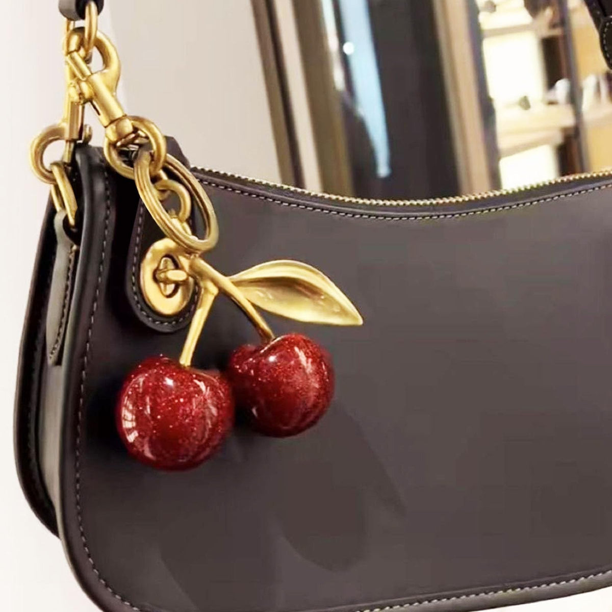 Keychain Cherry Bag Charms Purse，Key Chains Women Cute /Red Apple