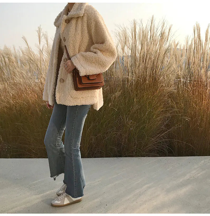 Women’s Imitation Lamb Wool Jacket – Cozy & Chic Winter Outerwear